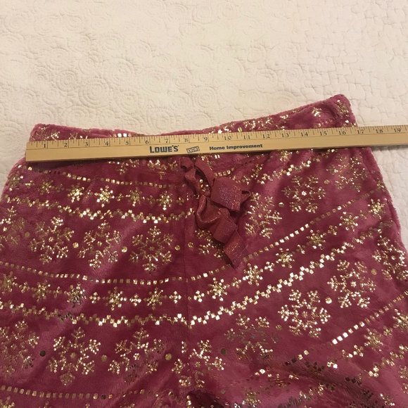 Secret Treasures fluffy pink pull-on sleep pants with gold snowflake pattern (L) - Picture 3 of 16